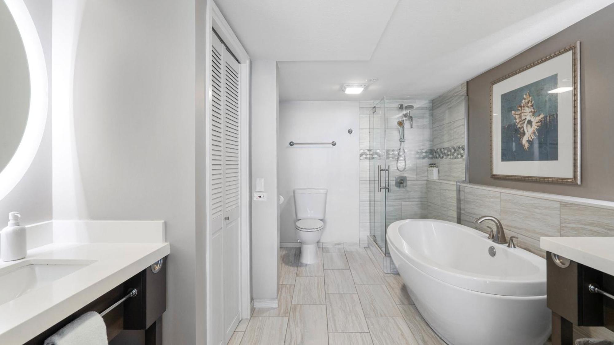 Luxury Oceanfront 2 Bedroom Apartment At Waikiki Beach Tower Honolulu Exterior foto